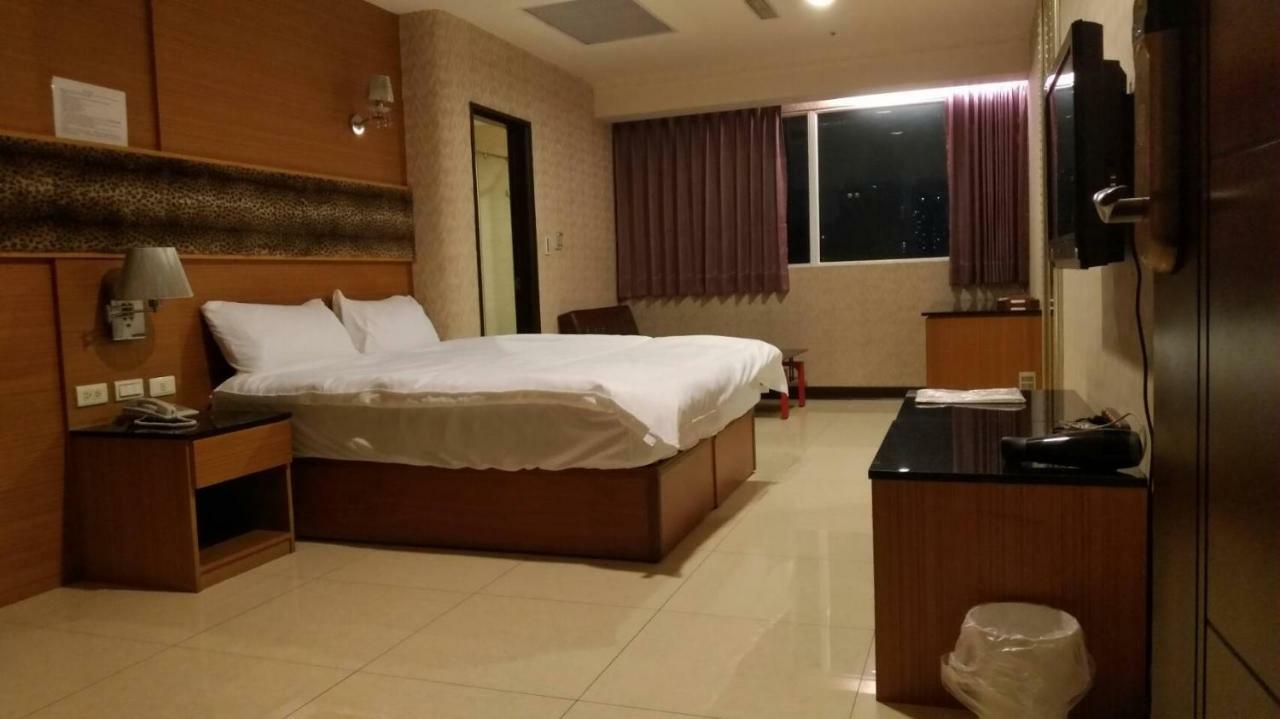 SCHÖN Hotel Kaohsiung Buitenkant foto