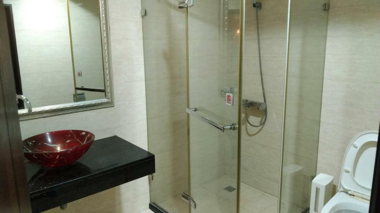 SCHÖN Hotel Kaohsiung Buitenkant foto